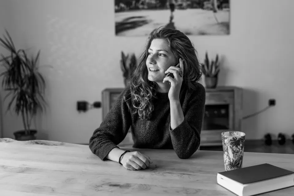 make a phone call, mobile, phone, smartphone