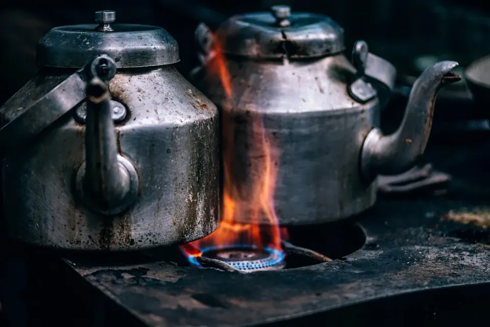 kettles, boil, burn, tea pots